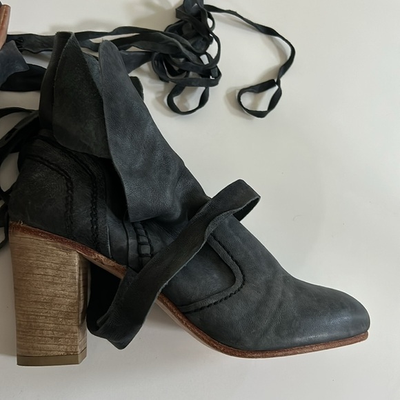 Free People Seven Wonders Wrap Tie Fringe Boho Ankle Heel Bootie size 37/7 - Picture 8 of 16